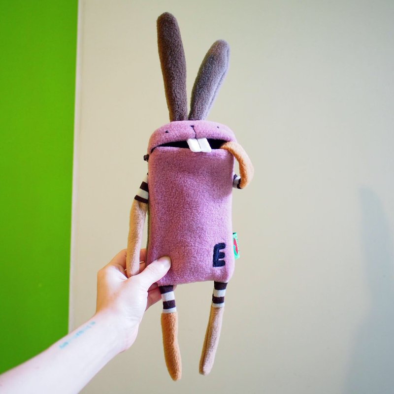 E*group  阿兔门牙包  紫藕焦糖 iphone系列手机皆可装  限量 - 其他 - 棉．麻 粉红色