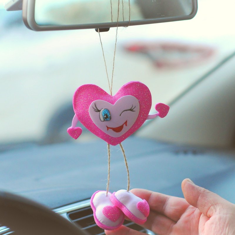 Funny ornament heart. Pink car decor. Hanging car mirror decor. Car accessories - 玩偶/公仔 - 防水材质 粉红色