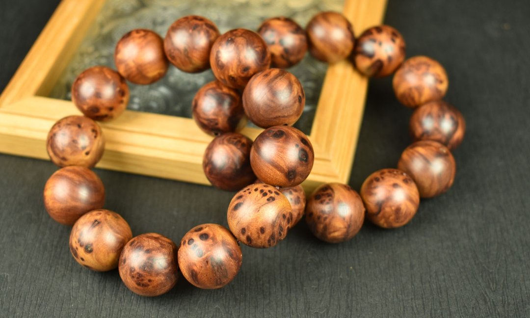 CYPRESS 肖楠瘤花手链 |天然肖楠 | 独树一格|典雅出众 18mm*12颗 - 手链/手环 - 木头 