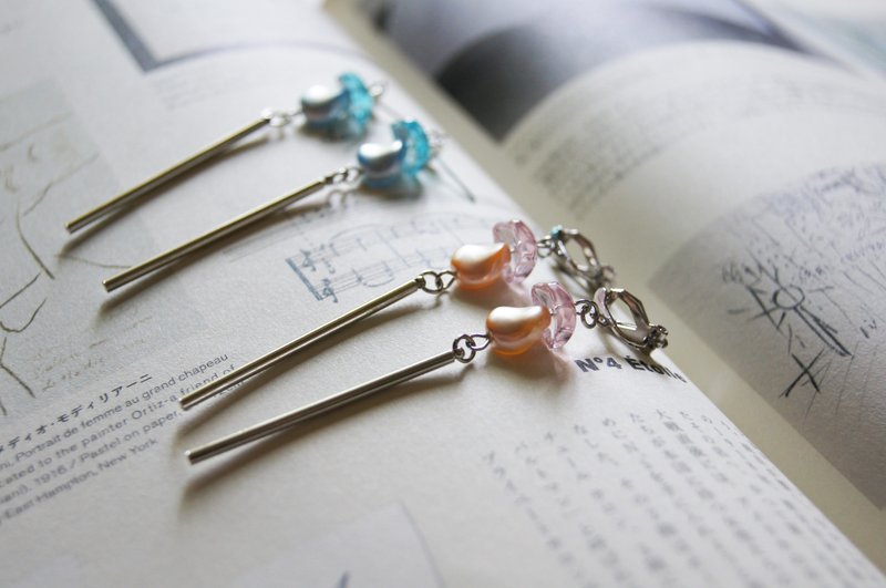 mint neiff I 夏日精灵玻璃珍珠长坠耳环I  穿式/夹式 - 耳环/耳夹 - 其他金属 蓝色