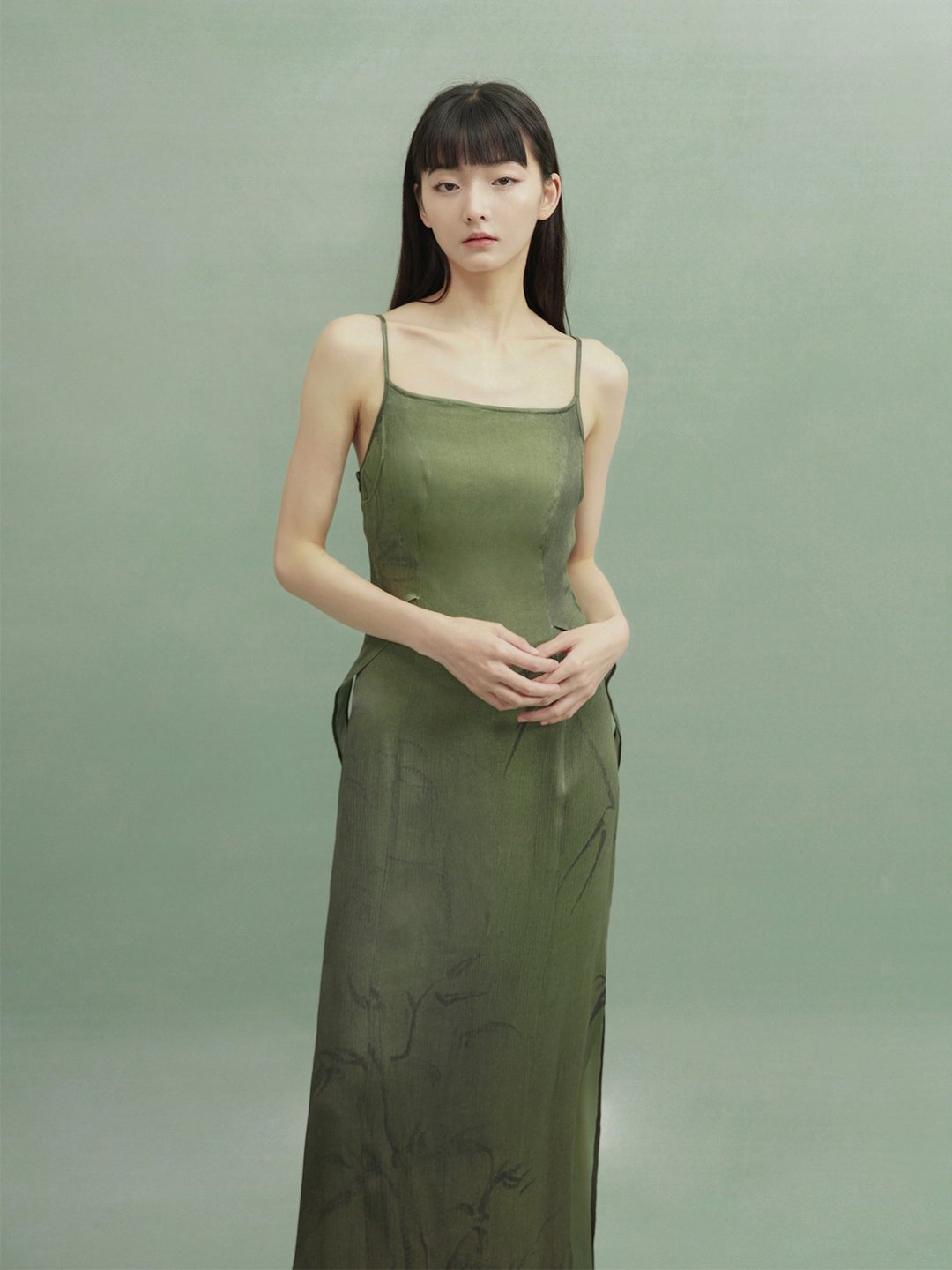 园中凉亭 中式解构可调节肩带修身连衣裙 - 裙子 - 其他材质 绿色