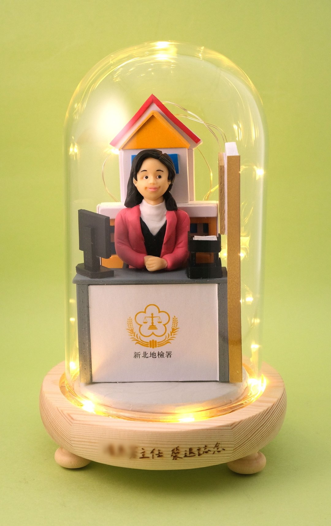 荣休记念小礼品，可定制名字。提供相片定制人物造型 (各行各业造型) - 摆饰 - 粘土 