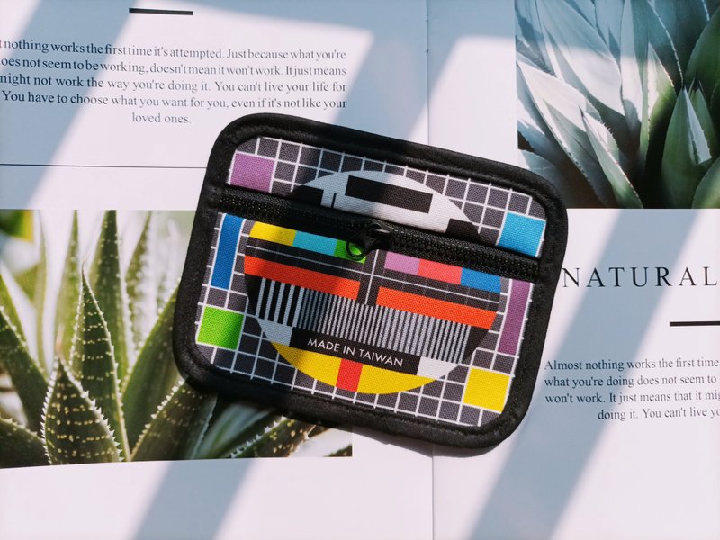 津Handmade 台湾复古零钱包/电视检验器印花/电视TV - 零钱包 - 棉．麻 