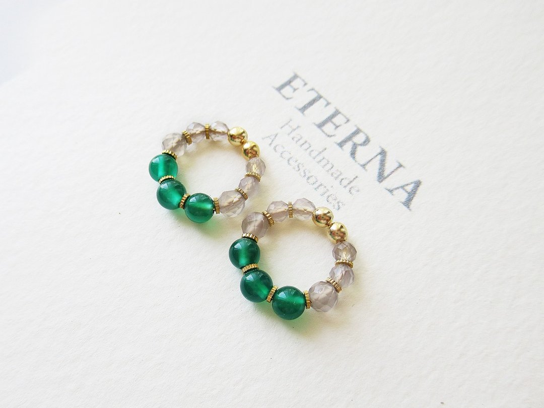 Green onyx and gray chalcedony, tiny hoop earrings 夾式耳環 - 耳环/耳夹 - 石头 绿色