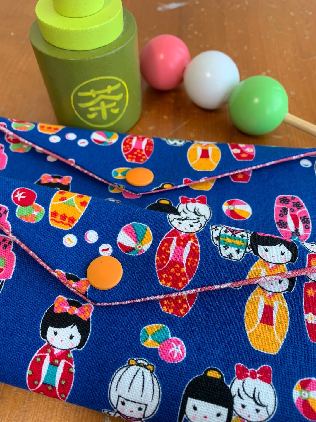 文青风环保筷袋 日本娃娃 蓝 手作餐具袋.交换礼物. - 收纳用品 - 棉 蓝色
