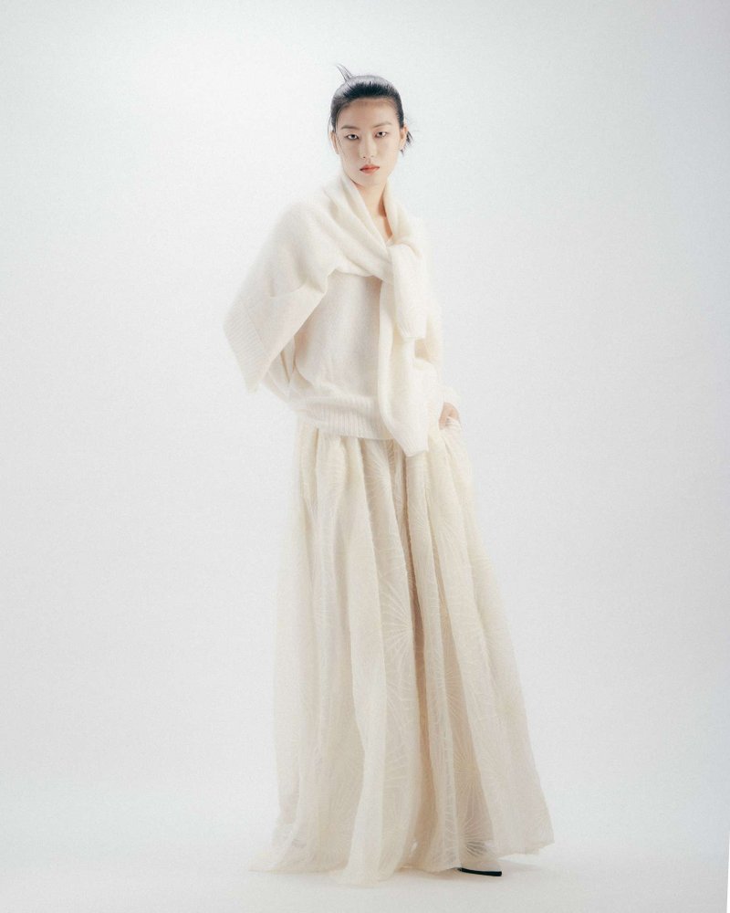 UUIN_白色V领毛衣 - 女装针织衫/毛衣 - 羊毛 白色