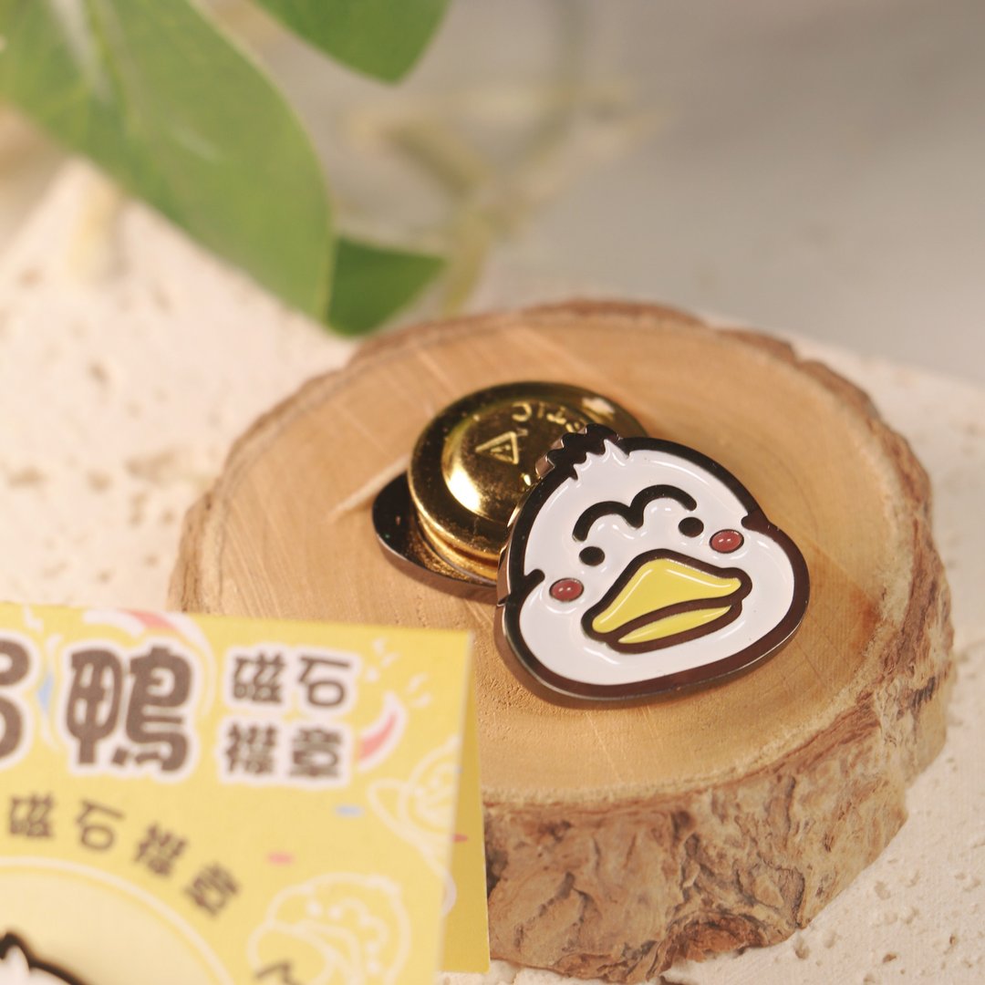 M眉鸭磁石襟章 - 徽章/别针 - 其他金属 白色