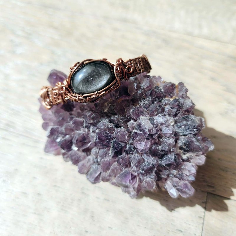 【曲水辰手作】银曜石与太阳石金属线编织手环 - 手链/手环 - 宝石 黑色