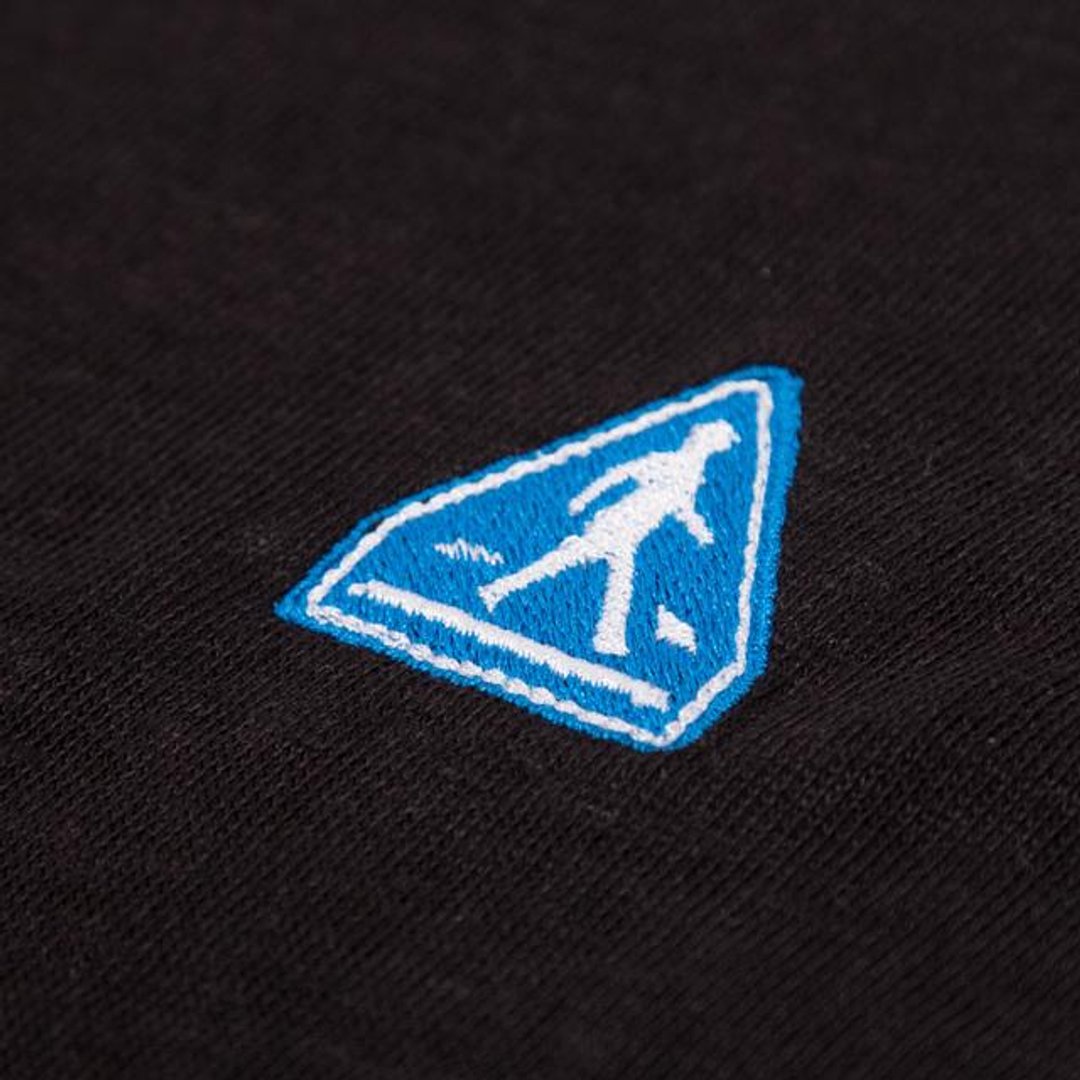 Linen's smoothness fabric used. Cute Embroidery Traffic Mark T-shirt Women's Free Size Tcollector - 女装 T 恤 - 棉 黑色