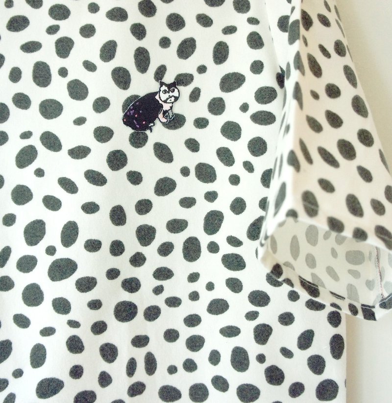 乳牛胡子猫五分袖上衣 / 舒服微微刷毛✧ - 女装上衣 - 其他材质 白色