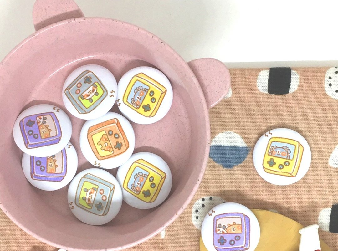 狗狗夹星/原创胸章别针/电动玩具 - 徽章/别针 - 塑料 