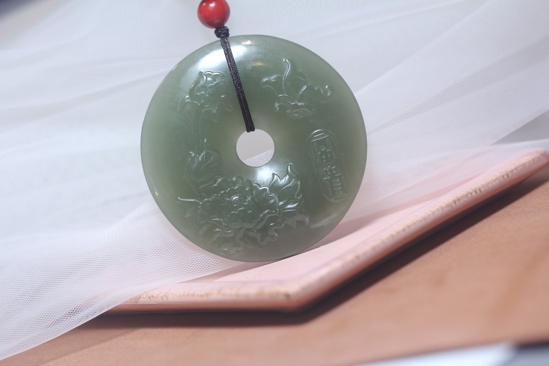 天然和田玉挂件|花开富贵吊饰|牡丹项链|蝶恋花 - 项链 - 玉石 绿色