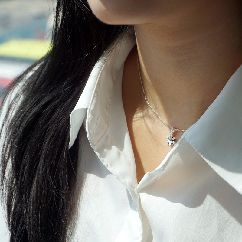 Ipheion 项链 - 项链 - 纯银 银色