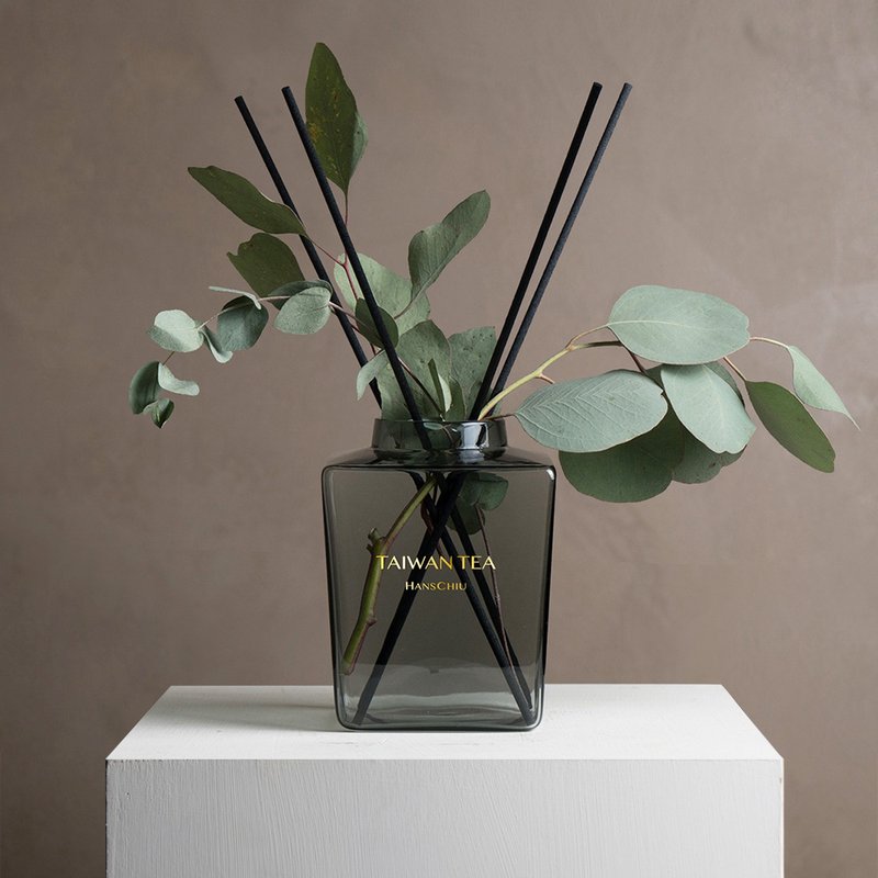 【新居入厝礼】台茶香氛/ 曜黑宝瓶扩香礼物组 - 香薰/精油/线香 - 玻璃 黑色