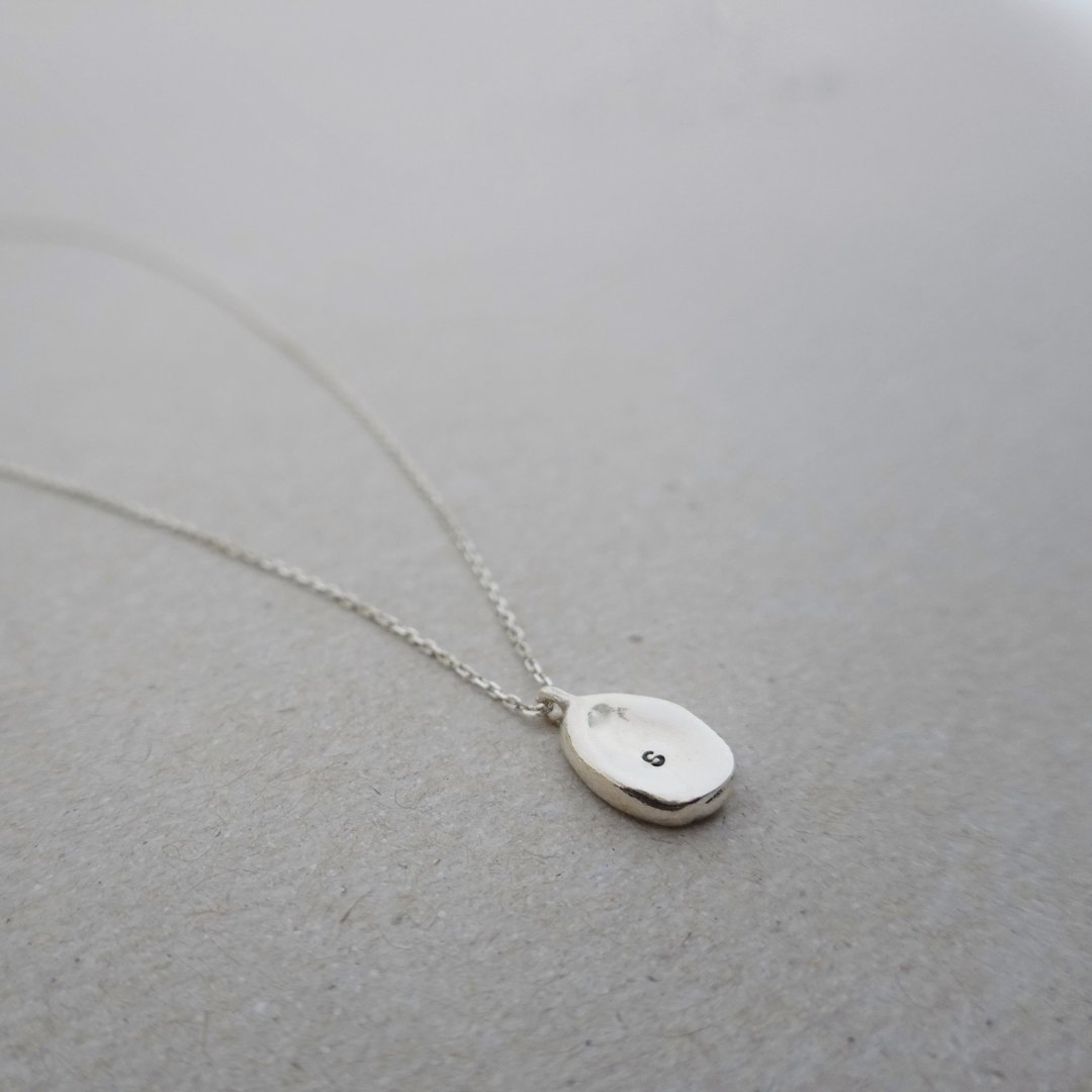 Initial Signet Necklace | 字母图章纯银项链 - 项链 - 银 