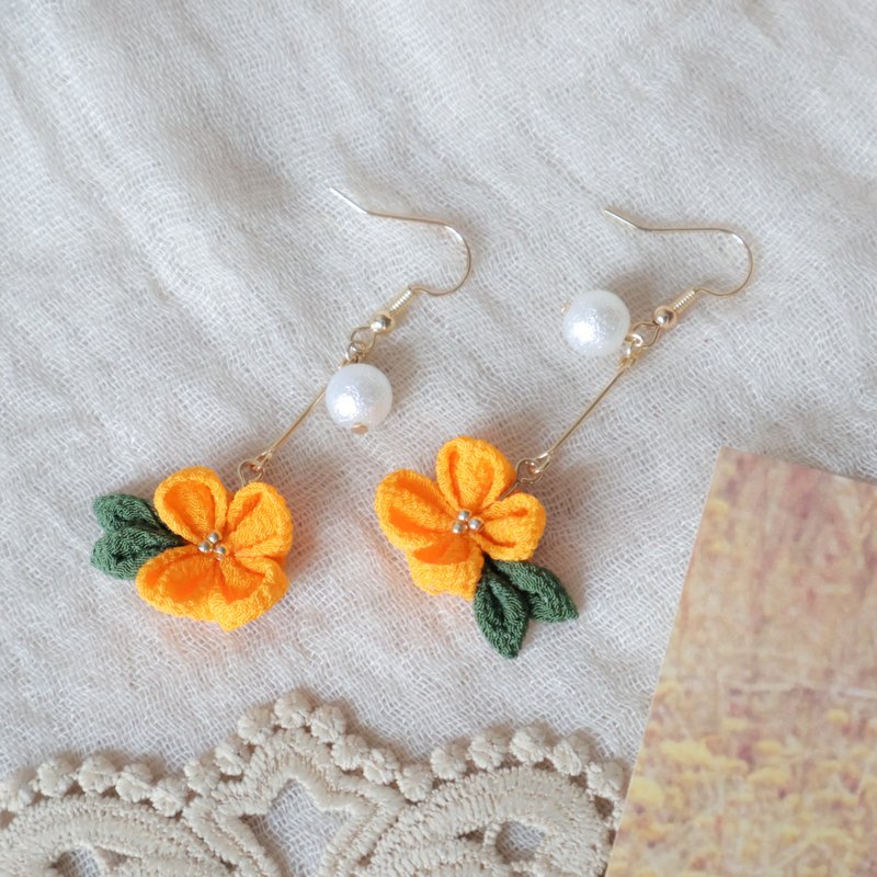 细工布花耳环 — 金木犀・柔 - 耳环/耳夹 - 尼龙 橘色