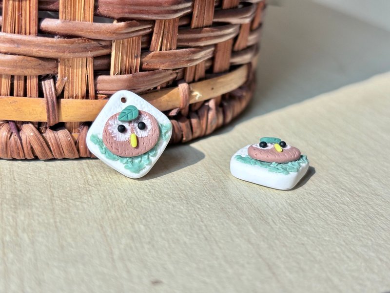 【小清新森林猫头鹰】– 软陶扩香耳环 s925银镀金耳针/耳勾 - 耳环/耳夹 - 陶 白色