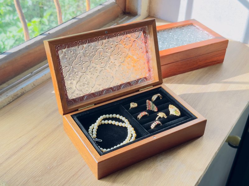 花梨木海棠花/十字花实木收纳盒 珠宝盒 首饰盒 饰品盒 饰品收纳 - 收纳用品 - 玻璃 