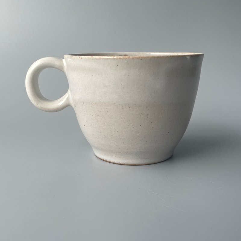 @studio_florero 白色渐层卡布杯 - 其他杯子 - 陶 白色