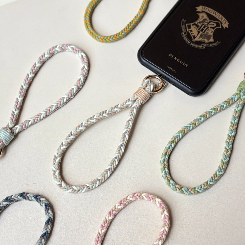 日常－鱼骨方块 手机挂绳 - 挂绳/吊绳 - 棉．麻 多色