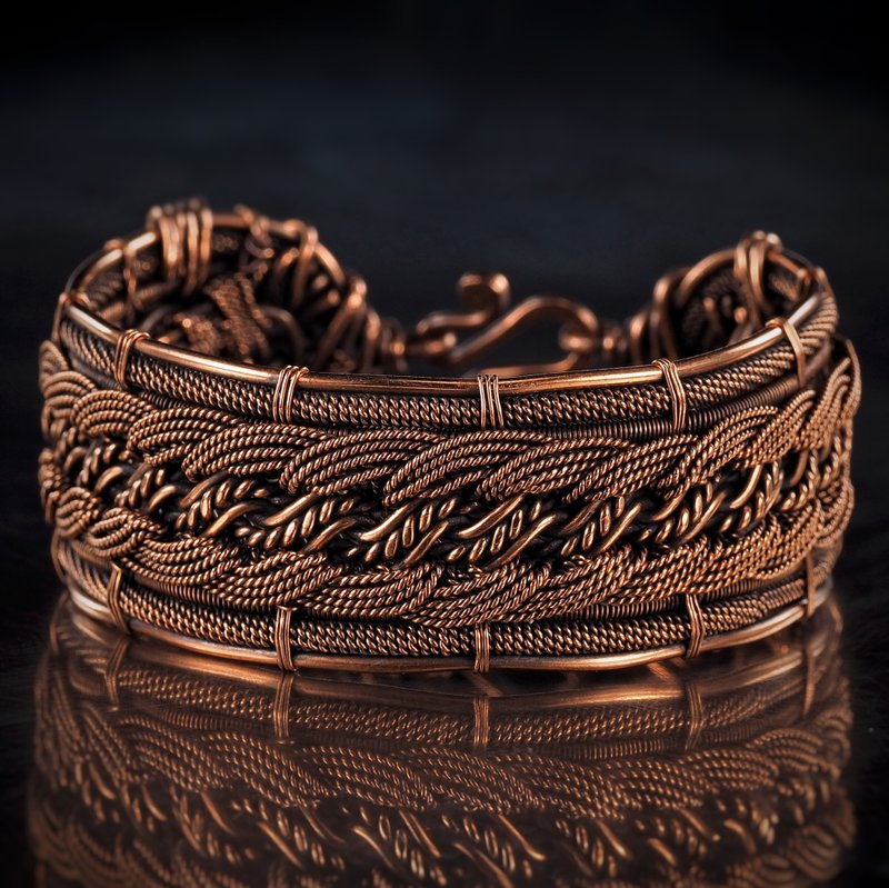 独特的钢丝缠绕纯铜手链。 绞合线手镯。 七周年礼物。 手工铜首 - 手链/手环 - 铜/黄铜 金色