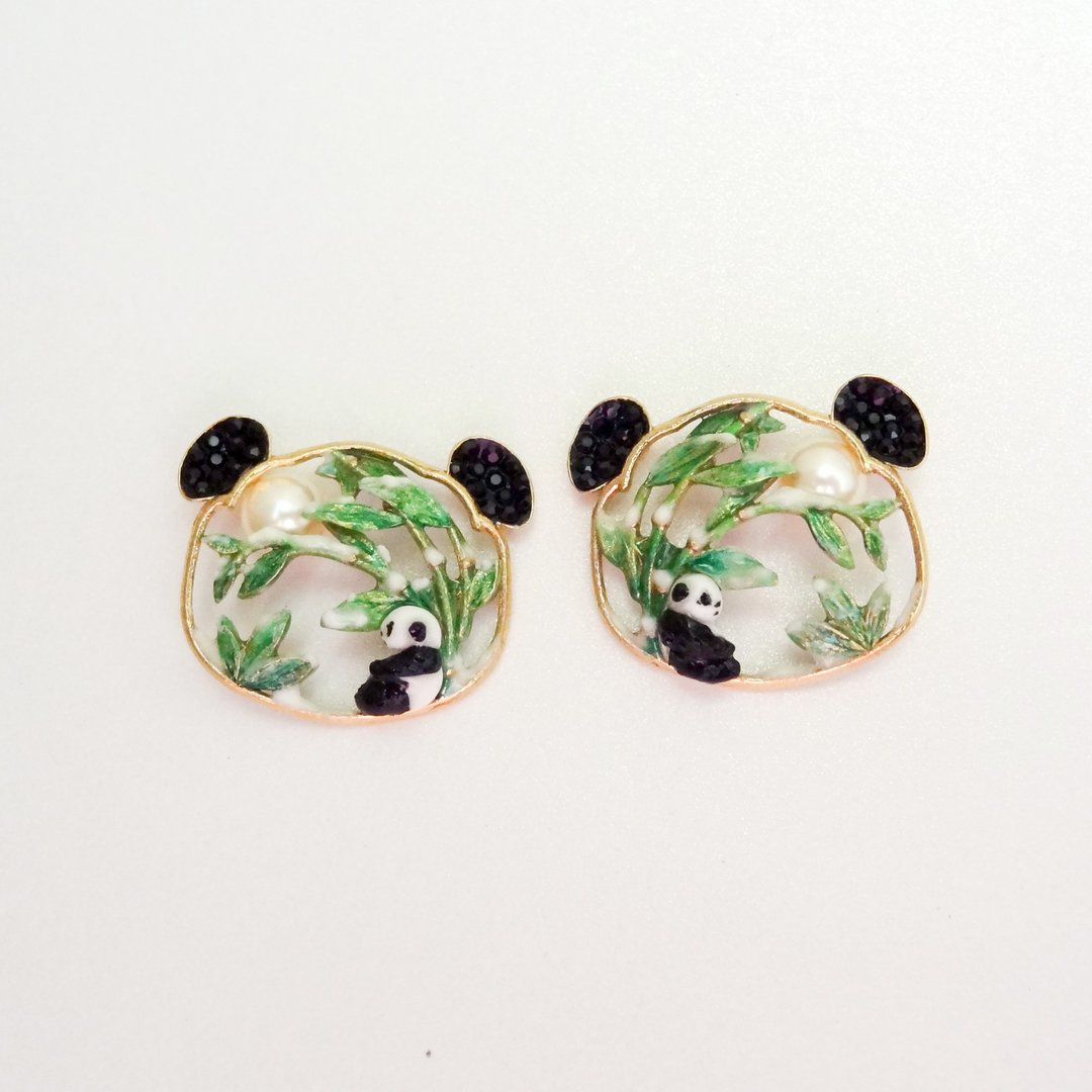 手工饰品 竹下熊猫耳环 panda earrings 镶珍珠款 预购 - 耳环/耳夹 - 宝石 