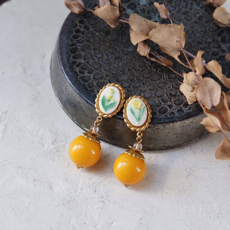 Madelline V - 耳环/耳夹 - 其他材质 