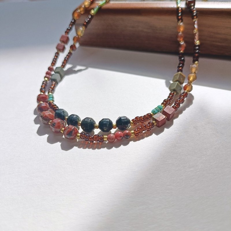 朱楼碧瓦 - 项链 - 水晶 咖啡色