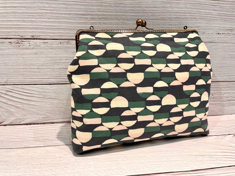 几何圆点 • 手作口金包 • 侧背包 • 斜背包 25cm口金大容量 - 侧背包/斜挎包 - 棉．麻 绿色