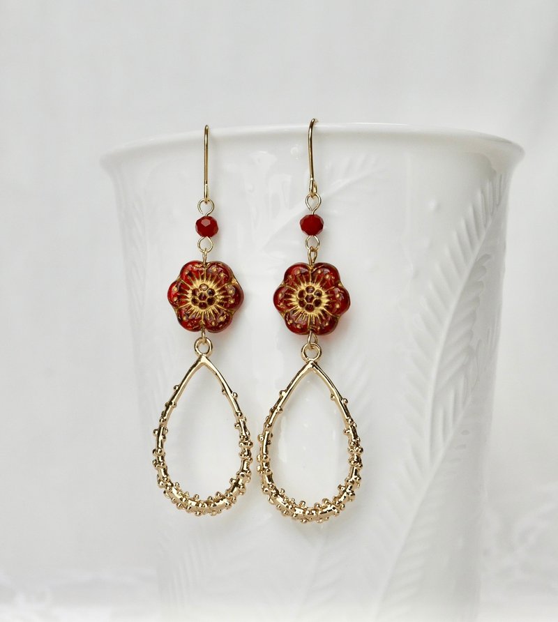 红色花痴和吊坠耳针 - 耳环/耳夹 - 其他金属 金色