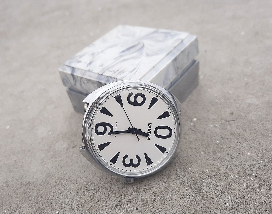 机械腕表 Raketa 2609 HA Zero – 苏联男士上链腕表 - 男表/中性表 - 其他材质 白色