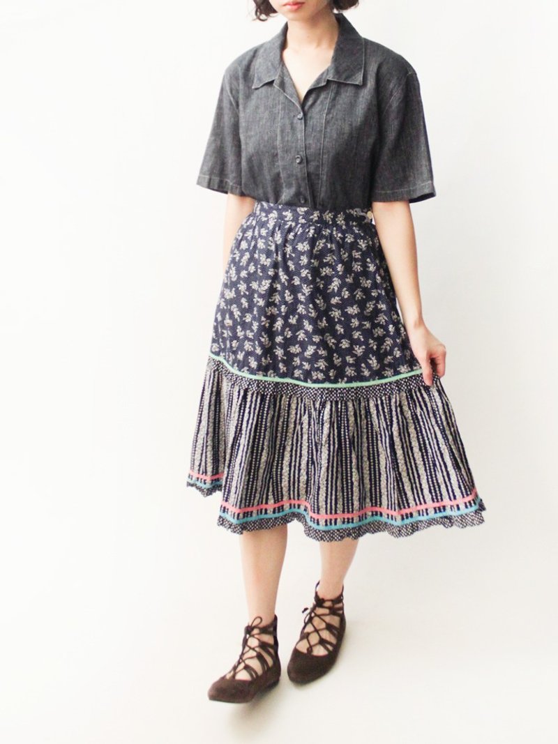 复古春夏欧洲可爱民族风小碎花拼接深蓝色棉质古着长裙 - 裙子 - 棉．麻 蓝色