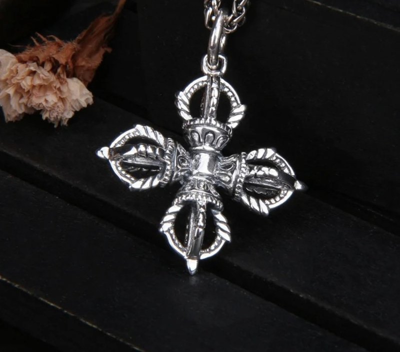 藏传佛教金刚杵坠饰项链，不含链子，中性十字架项链，925纯银饰品。 - 长链 - 纯银 银色