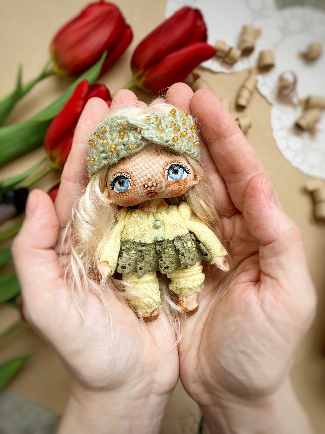 Keychain doll Exclusive handmade doll 10 cm bag accessory READY TO SHIP - 钥匙链/钥匙包 - 棉．麻 绿色