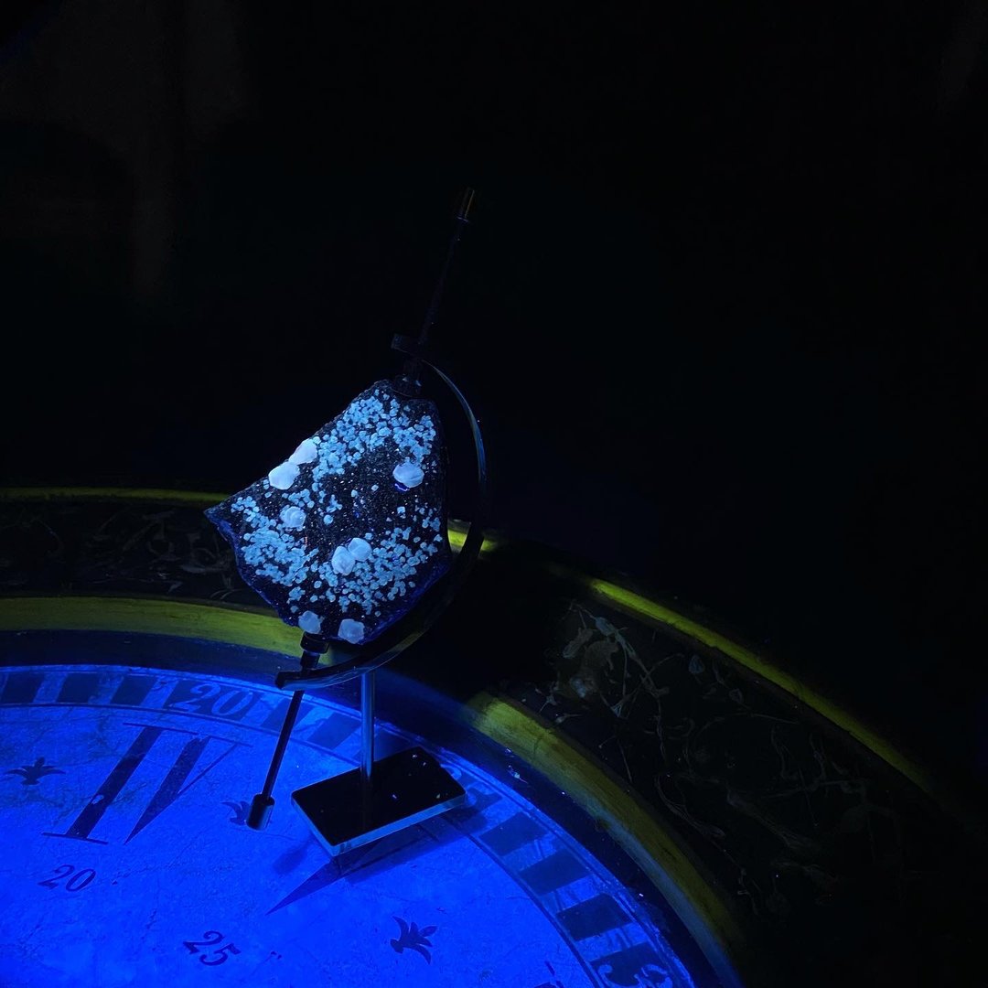 【Lost and find】天然石 紫水晶 方解石 宇宙 碎片 摆件 - 摆饰 - 宝石 多色