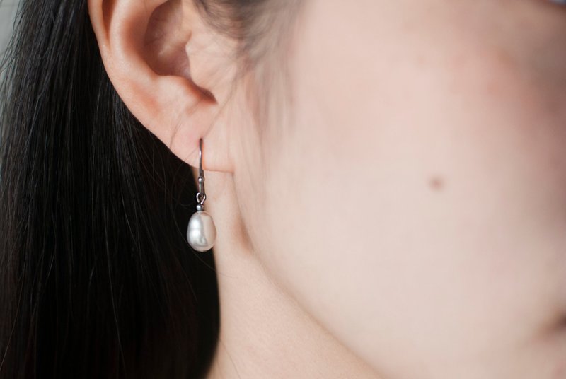 灰珍珠纯银耳环 - 耳环/耳夹 - 珍珠 灰色