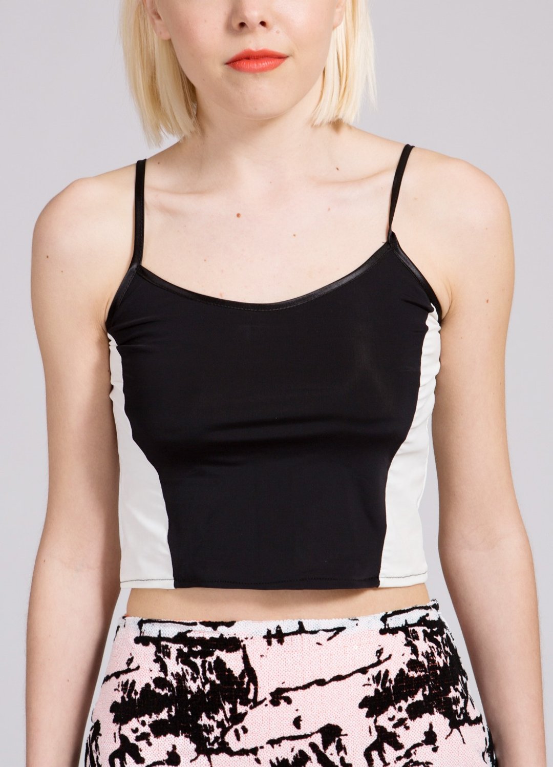 NO FIXED ABODE Designer Womens Black Cami Vest Top with White - 女装上衣 - 其他材质 黑色