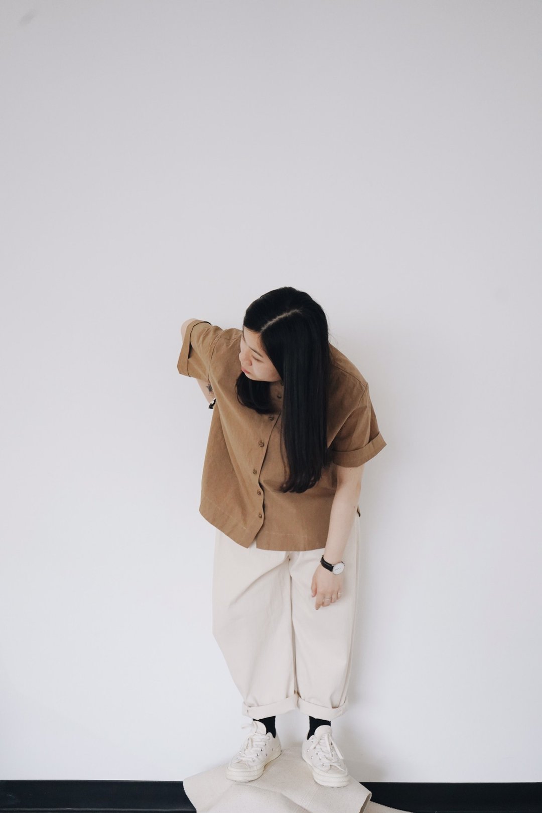 全钮扣企领恤衫-卡其色 - 女装上衣 - 棉 卡其色