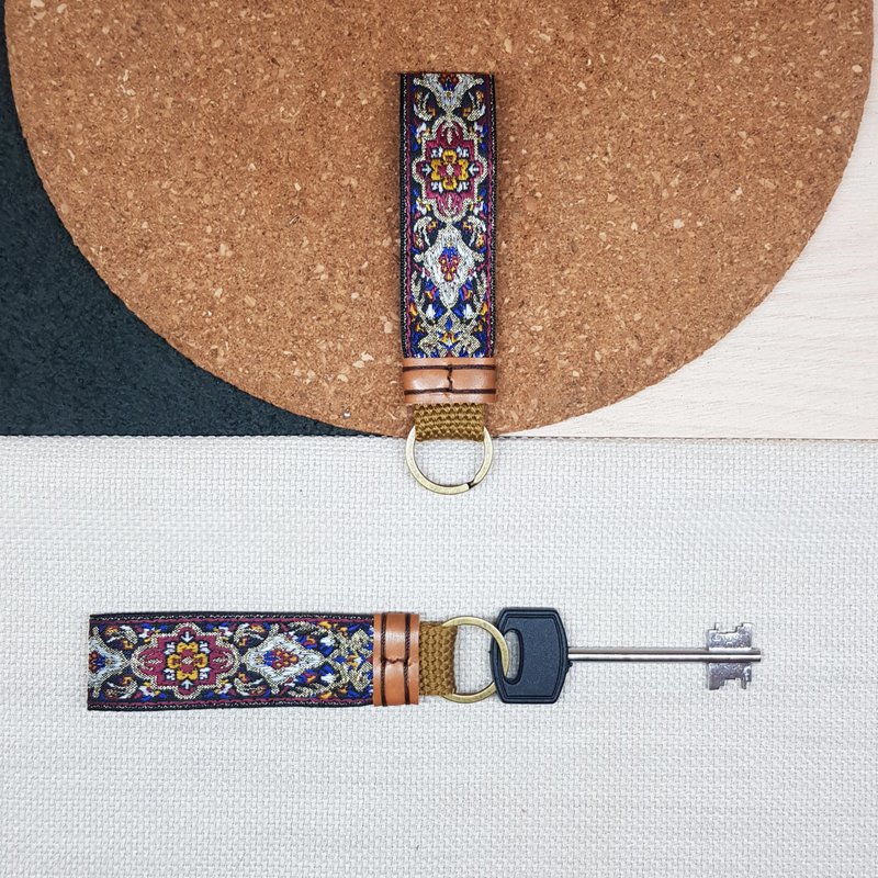 【换季特卖】【Off-season sale】钥匙圈 吊饰 织带 生日礼物 - 钥匙链/钥匙包 - 其他人造纤维 金色