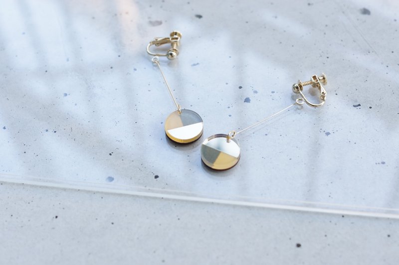 Swing Three Tone Mirror Clip-On/ navy-gold - 耳环/耳夹 - 木头 金色