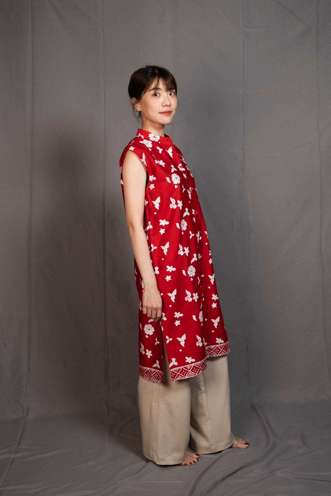 印尼蜡染 Batik - 无袖罩衫 - 女装背心 - 其他材质 红色