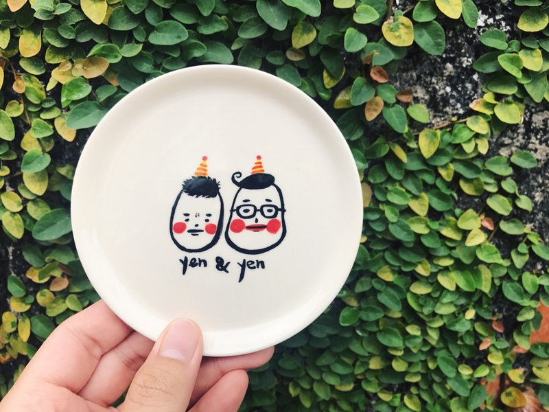 【定制化】手作瓷盘动物及人物绘制(一个瓷盘/二个头像) - 订制画像 - 陶 多色