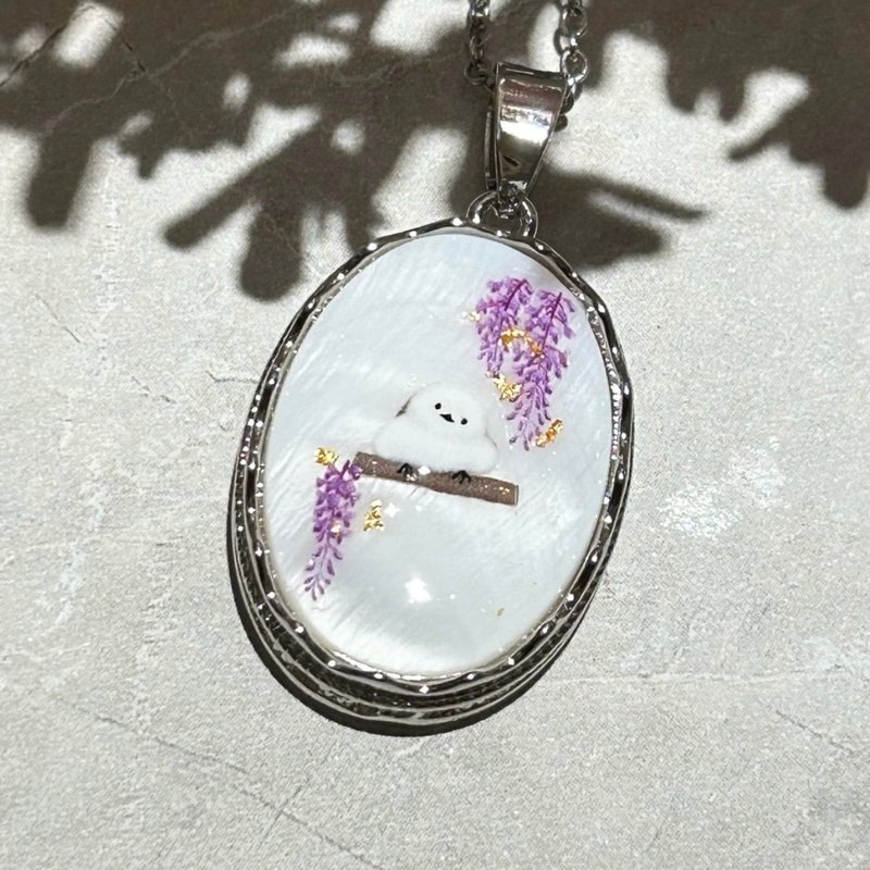 项链 淡水珍珠制成的紫藤花与山雀吊坠 项链 - 项链 - 贝壳 白色