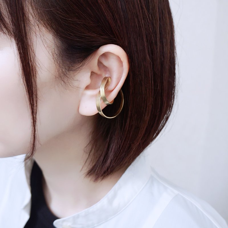 [单耳耳夹/黄铜材质] 耳夹：条纹 箍：2 个箍，黄铜 - 耳环/耳夹 - 其他金属 金色