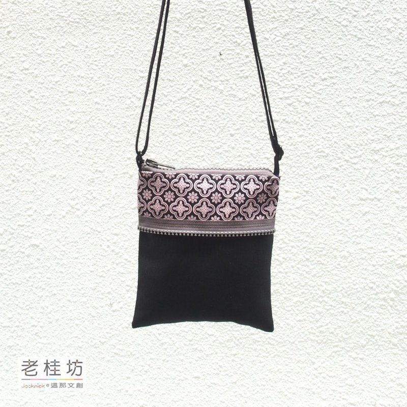 海棠花窗小斜背包 - 侧背包/斜挎包 - 棉．麻 粉红色