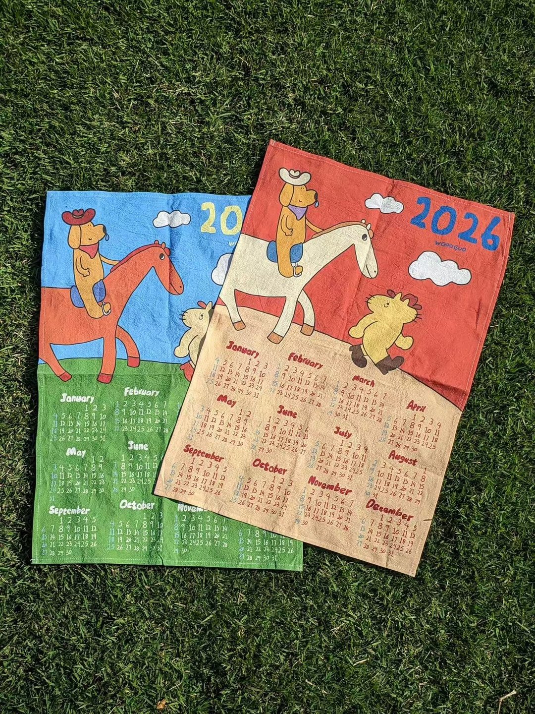 【WOOOGUO】2026年历挂布海报(2款) A2 马年 挂画装饰 棉布 挂历 - 海报/装饰画/版画 - 棉 多色