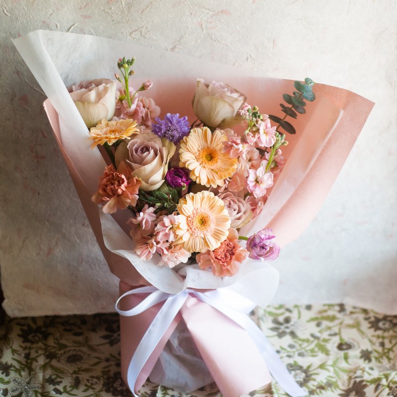 香槟粉紫鲜花花束 | 鲜花花束 | 可定制 | 纪念日礼物 | 情人节 - 干燥花/捧花 - 植物．花 粉红色