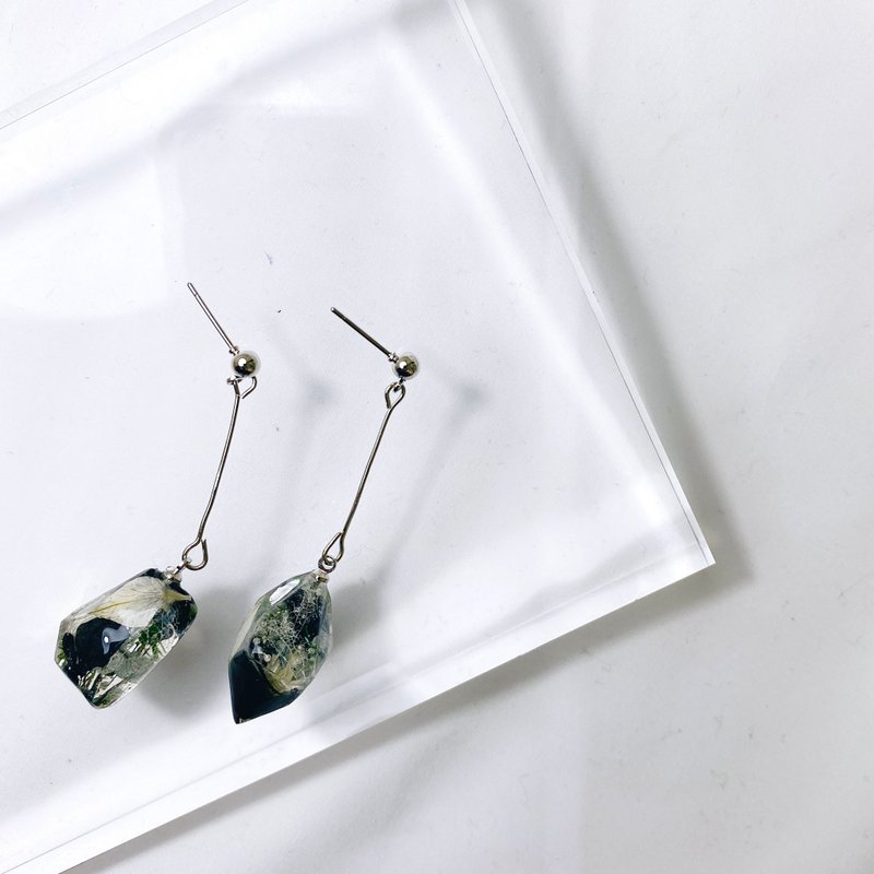 墨水心 • 押花手工耳环 - 耳环/耳夹 - 植物．花 