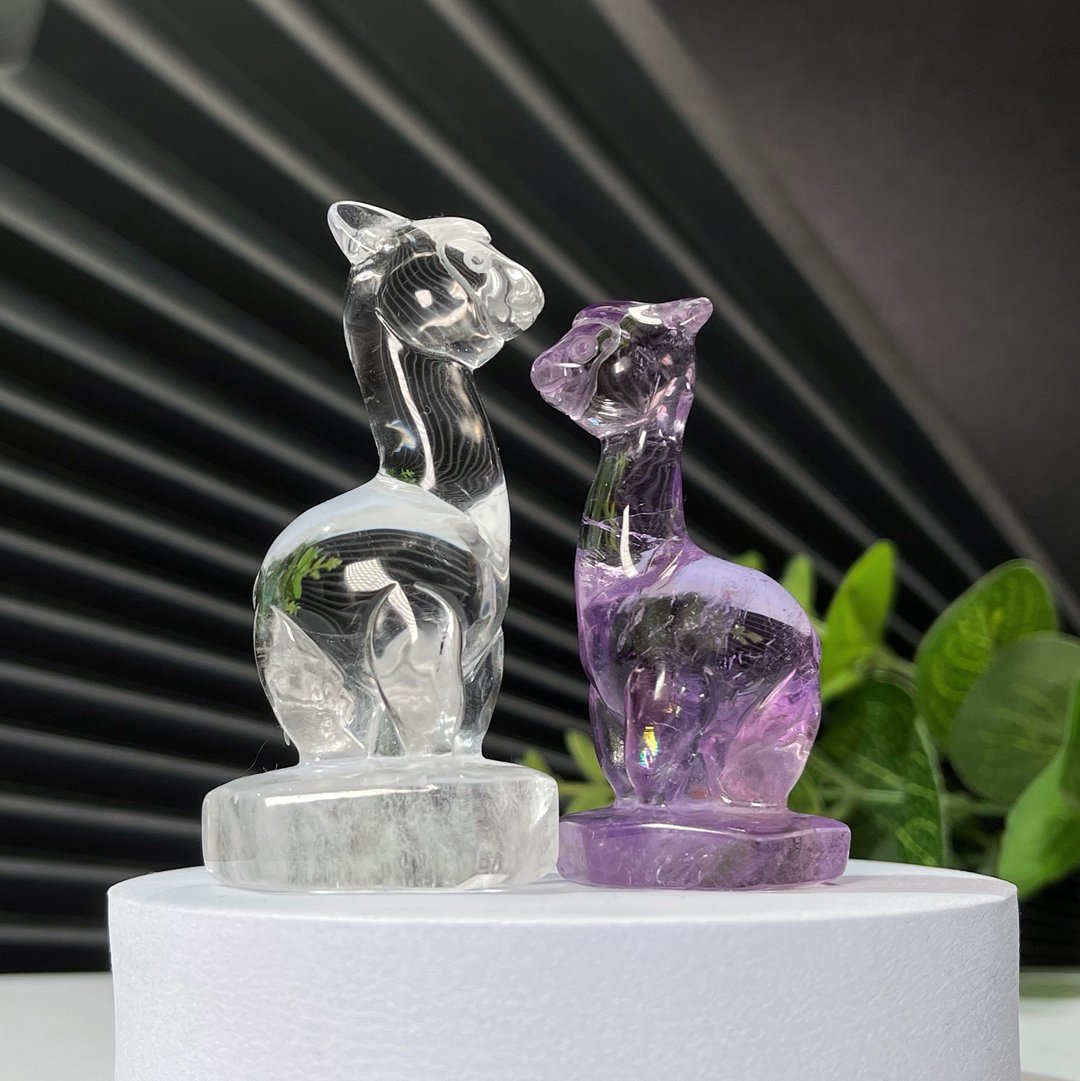 冰透羊驼趣味摆件一对 动物宠物装饰 原石手工雕刻 紫水晶 白水晶 - 摆饰 - 水晶 