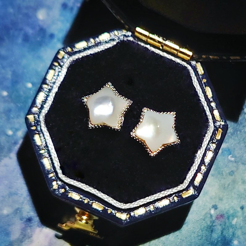 小星星卜面珍珠贝电镀18K白金纯银耳环 - 耳环/耳夹 - 半宝石 白色